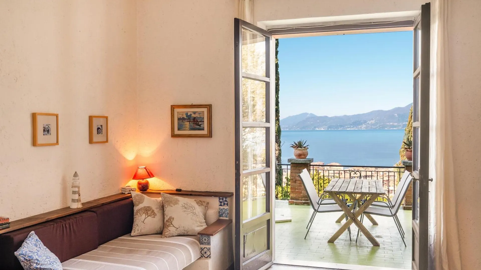 Apartment Villa Maria Lake View, A Due Passi Dal Centro Con Parcheggio