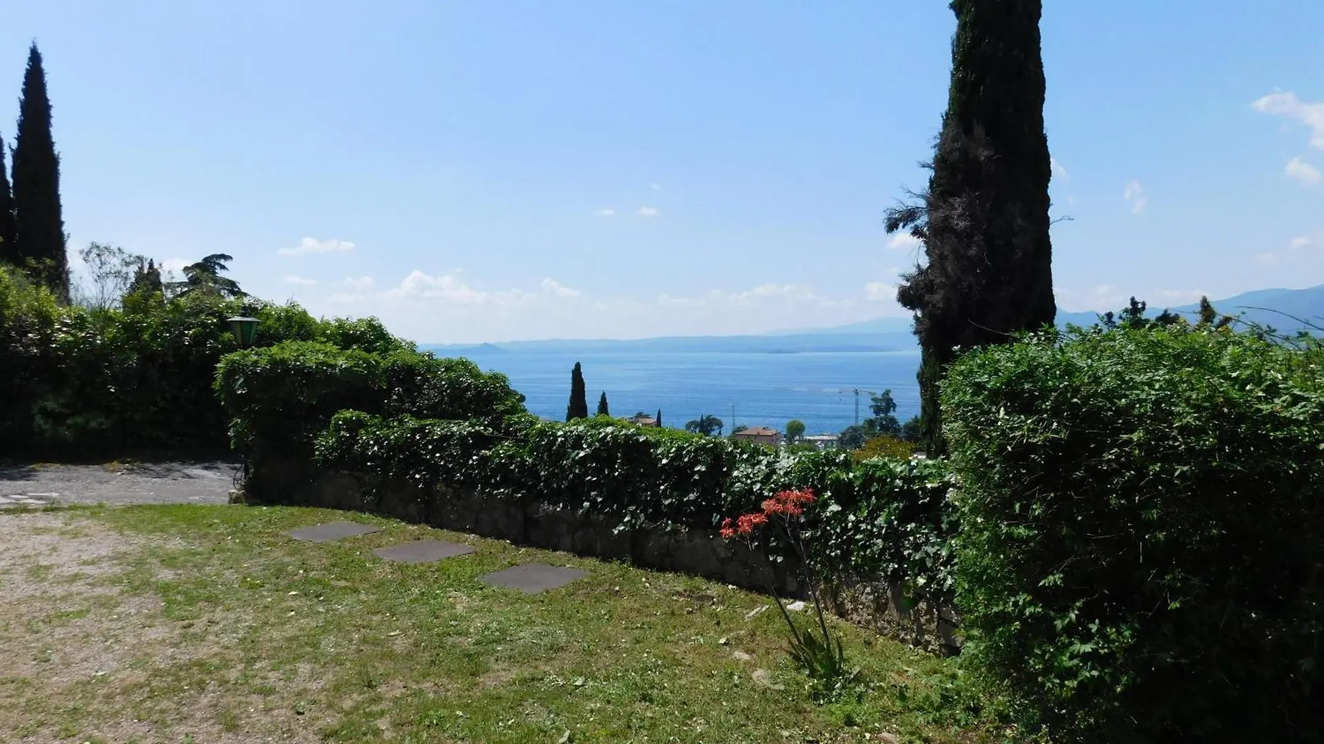 Apartment Villa Maria Lake View, A Due Passi Dal Centro Con Parcheggio
